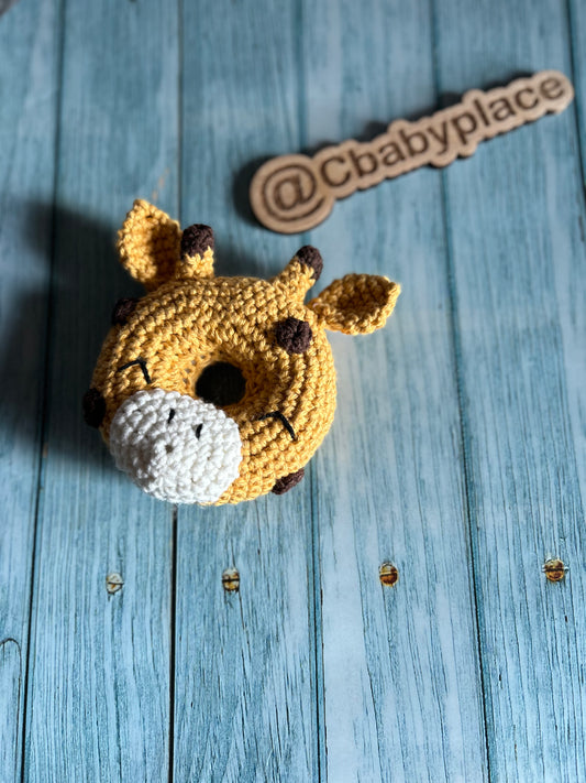 Giraffe donut rattler